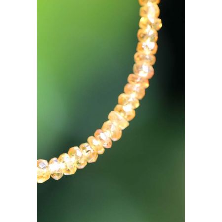 Gelbes Saphir-Energiearmband