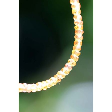 Gelbes Saphir-Energiearmband