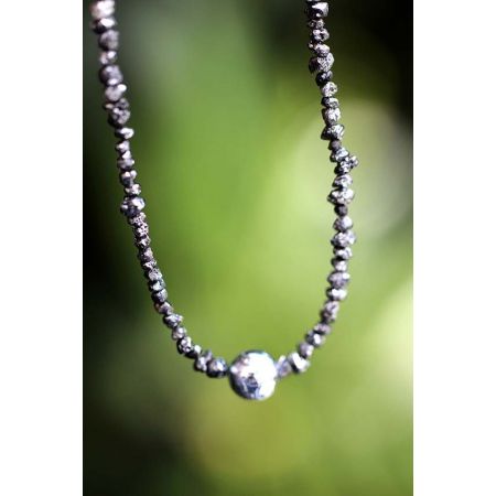 Schwarze Diamanten + Meteoritkugel Energiearmband