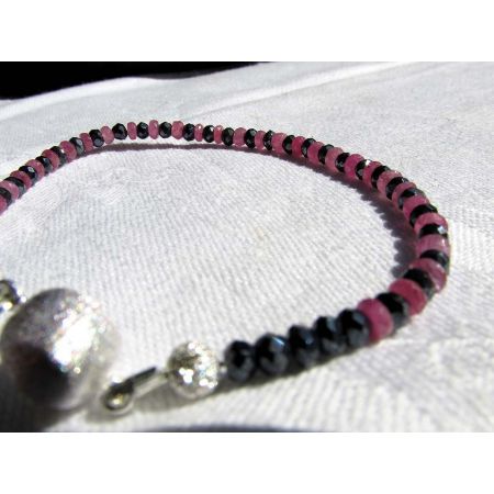 Pink Saphire + schwarze Spinelle Energiearmband