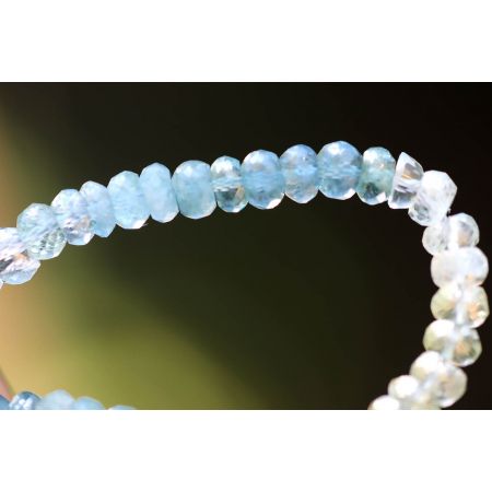 Beryll-Aquamarin-Energiearmband  - Die mitfühlende Seele -