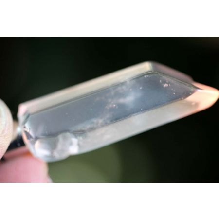 Bergkristall-Energiekristall mit Minizellen Rainbow Beleuchtung
