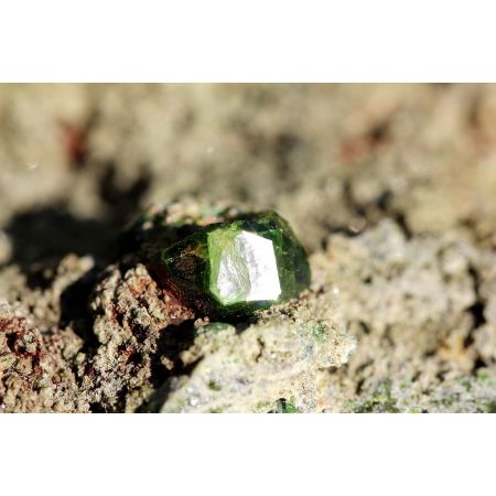 Demantoid-Kristall-Stufe  (Hüter unseres Wachstum)