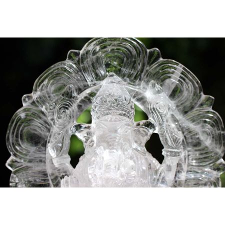 Bergkristall-Energie-Ganesha (mit Sonnenbogen des Lichts)