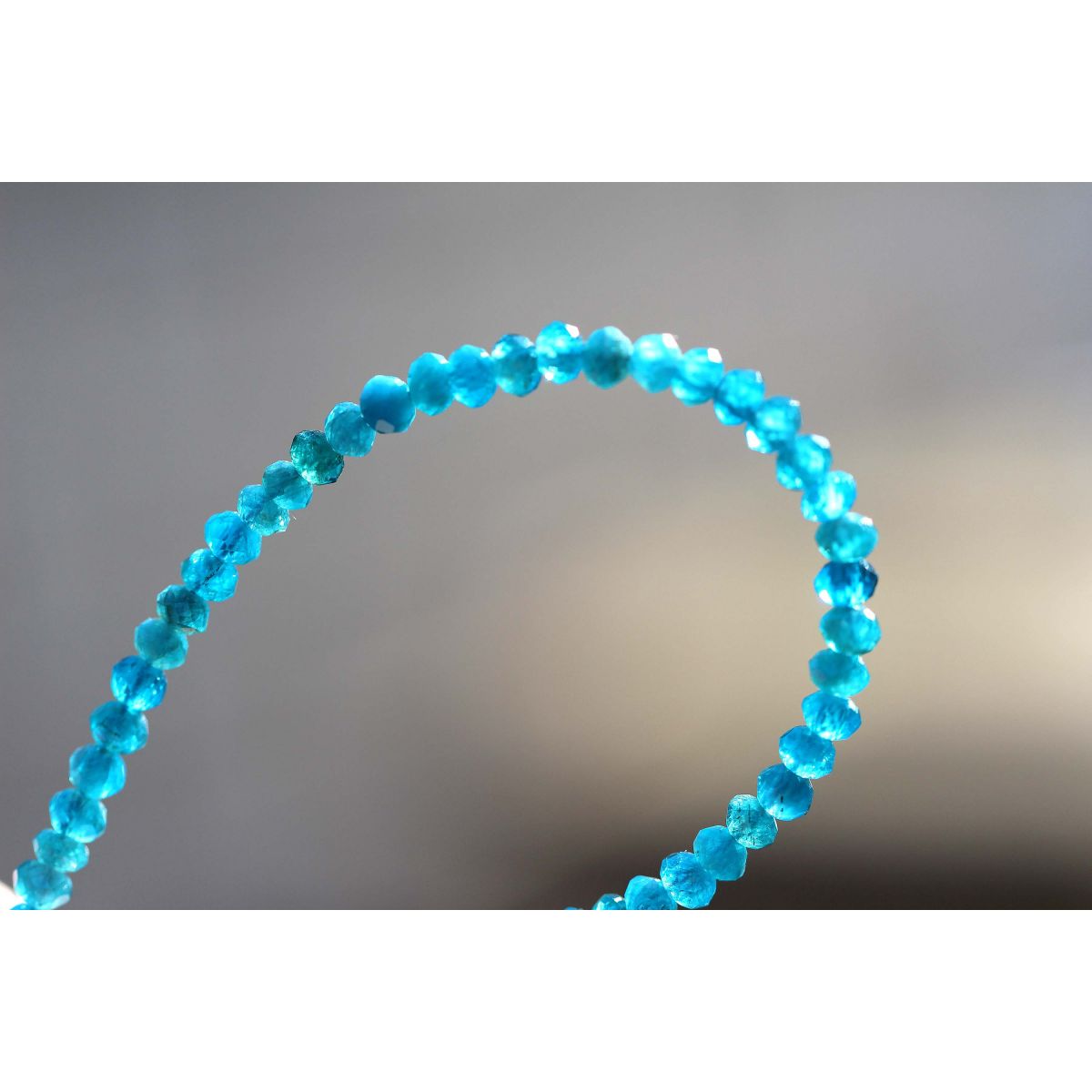 Apatit-Energie-Armband (Rückführungen ins frühere Leben)