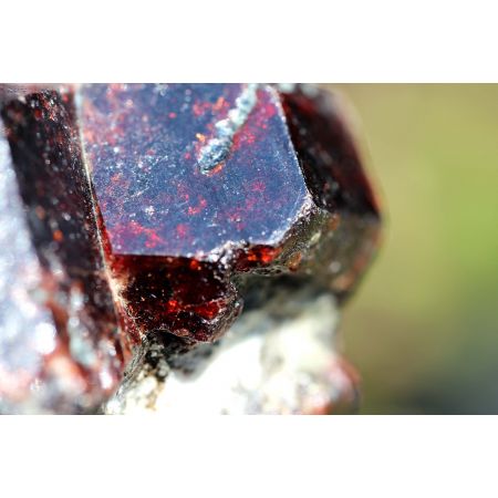 5er Granat-Varietät Almandin-Energiestufe (Verbindung Seele und Geist)