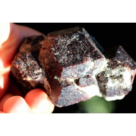 5er Granat-Varietät Almandin-Energiestufe (Verbindung Seele und Geist)