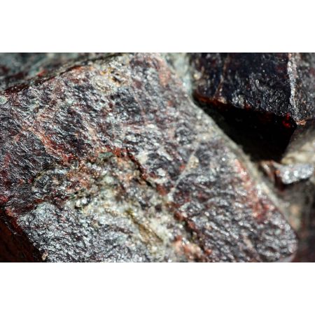 5er Granat-Varietät Almandin-Energiestufe (Verbindung Seele und Geist)