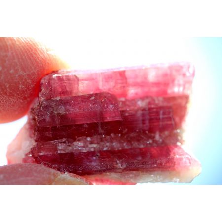 Turmalin-Var. Rubellit-Schamanen-Energie-Kristall (das Paradies im Herzen)