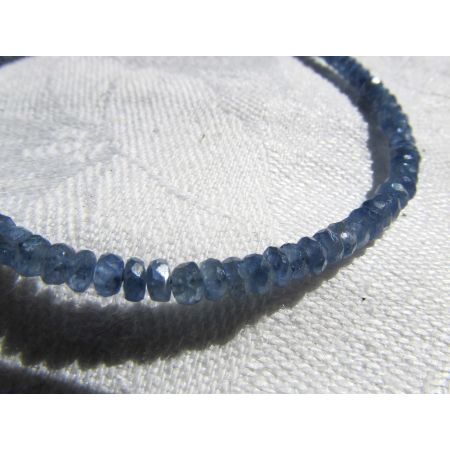 Korund Var.Saphir, blau-Mini-Rondelle, facettiert Energie Armband (Reinheit)