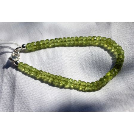 Peridot, hell - Energiearmband  (Tor zur Seele/Seelenaufhellung)