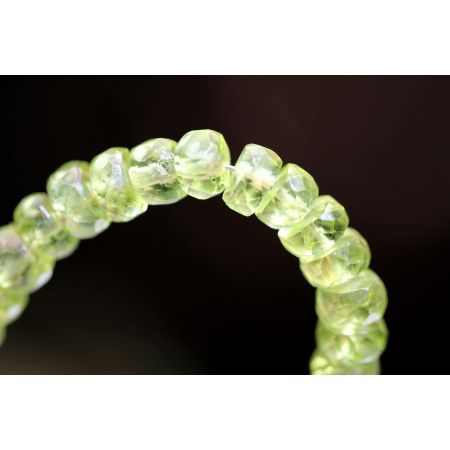 Peridot, hell - Energiearmband  (Tor zur Seele/Seelenaufhellung)