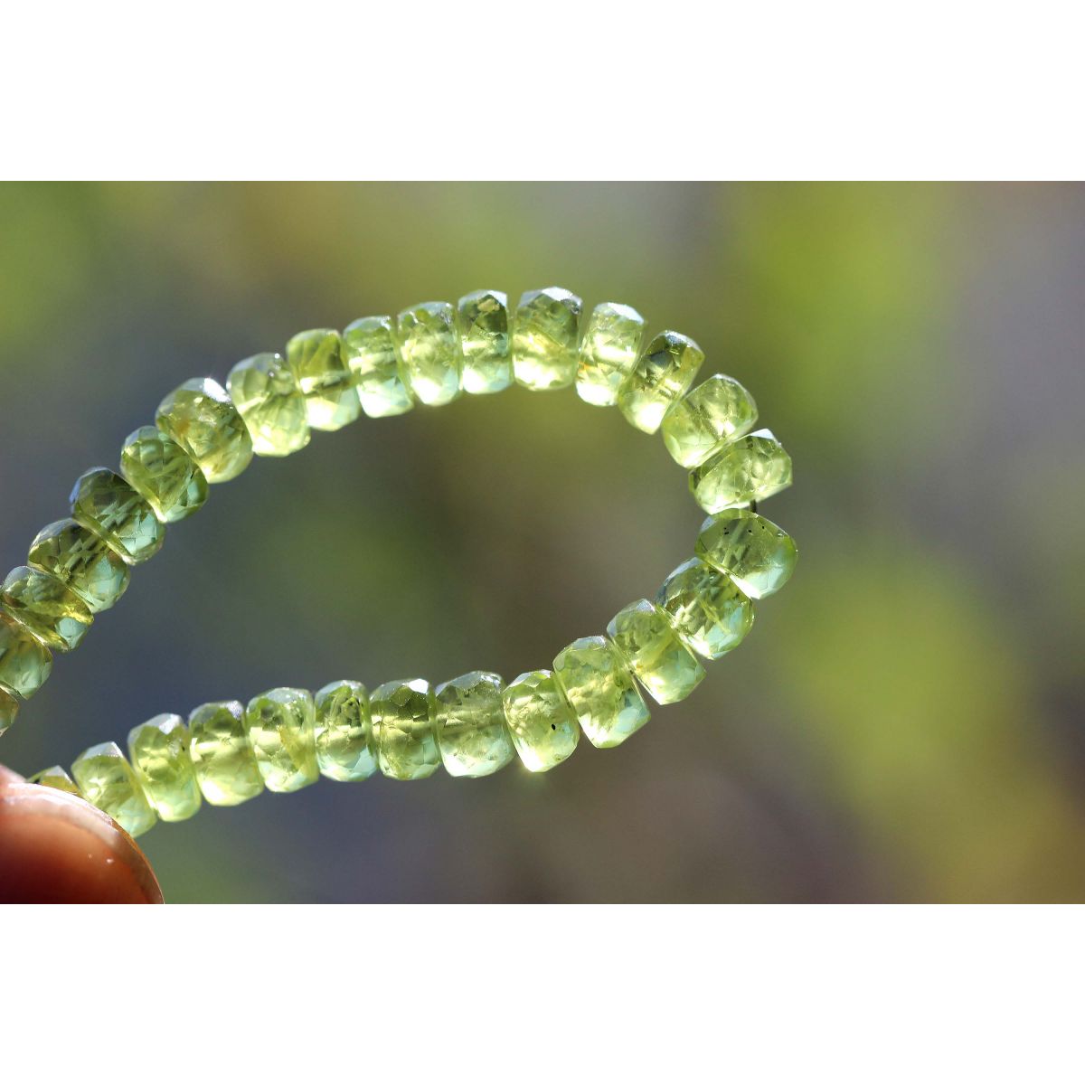 Peridot, hell - Energiearmband  (Tor zur Seele/Seelenaufhellung)