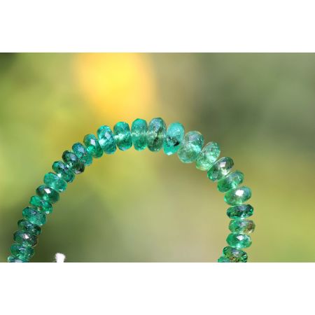 Smaragd Varietät des grünen Berylls-Energie Kette (Tor zur Seele)