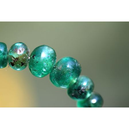 Smaragd Varietät des grünen Berylls-Rondelle rund-Energie Kette (Tor zur Seele)