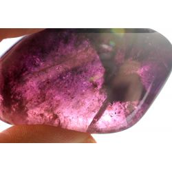 Turmalin-Var. Rubellit, pink bis rot /Apyrit, violetter Turmalin-Schamanen-Energie-Handschmeichler(das Paradies im Herzen)