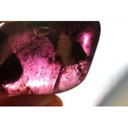 Turmalin-Var. Rubellit, pink bis rot /Apyrit, violetter Turmalin-Schamanen-Energie-Handschmeichler(das Paradies im Herzen)