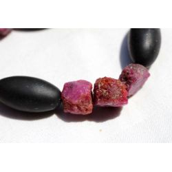 Korund Var.Rubin + Shivalingam schwarz-Schamanen-Energiearmband (Stein des Lebens und der Liebe) (Shivas Tränen)