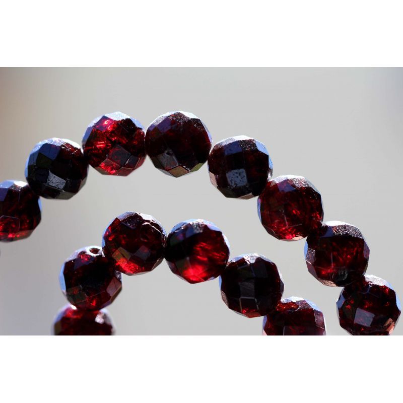 Granat Varietät Pyrop-Kugeln facettiert-Energie-Kette (Erdung / Lebenssinnfindung)