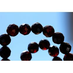 Granat Varietät Pyrop-Kugeln facettiert-Energie-Kette (Erdung / Lebenssinnfindung)