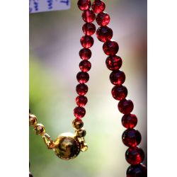 Granat Varietät Pyrop-Kugeln glatt-Energie-Kette (Kraft und Mut zum Leben)