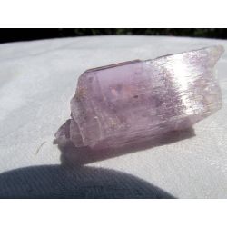 Kunzit natur-Energiekristall (Erleuchtung / Verbindung Himmel und Erde)
