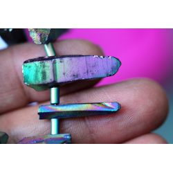 Bergkristalle mit Aqua Aura Titanium iridiert + Hämatit Würfelchen und Röhrchen iridiert-Energiekette