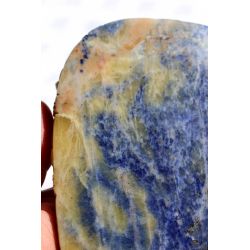 Gelb / Blauer Sodalith-Hathor-Schamanen-Energiekristall (Säule des Lichts)